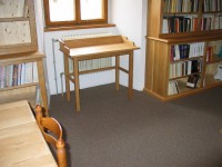 /album/schodiste-a-zabradli/stolek-na-cteni-jpg/